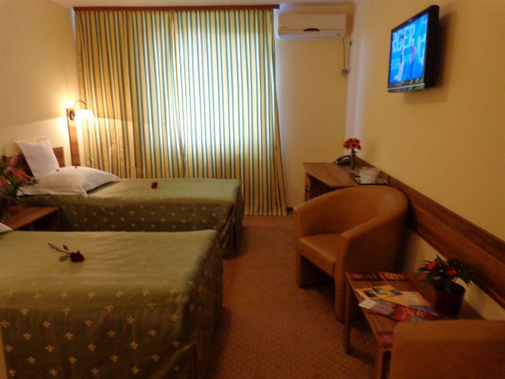 Hotel Lyra Gran Varadino Esterno foto
