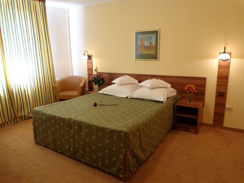 Hotel Lyra Gran Varadino Esterno foto